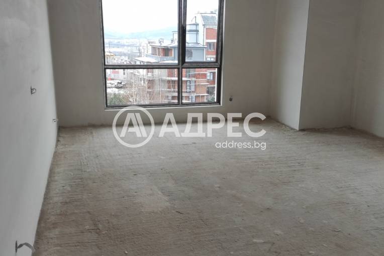 Тристаен апартамент, Благоевград, Освобождение, 623738, Снимка 2