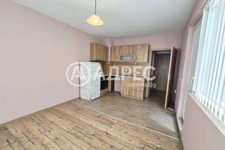 Двустаен апартамент, Варна, Гранд Мол Варна, 677738, Снимка 1