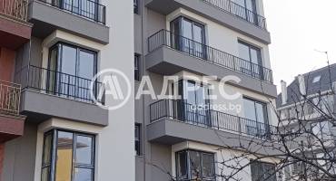 Тристаен апартамент, Варна, Погребите, 621739, Снимка 1