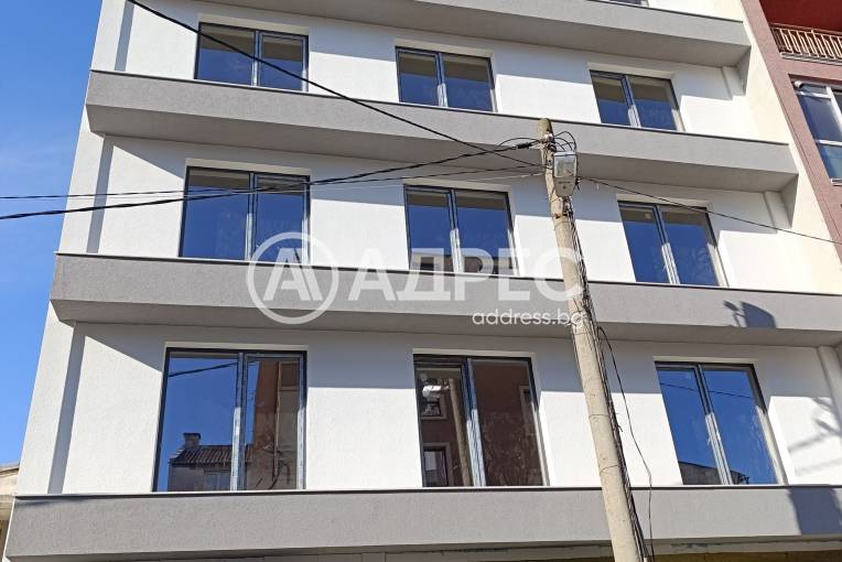 Тристаен апартамент, Варна, Погребите, 621739, Снимка 8