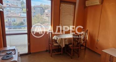 Двустаен апартамент, Плевен, Идеален център, 685739, Снимка 1