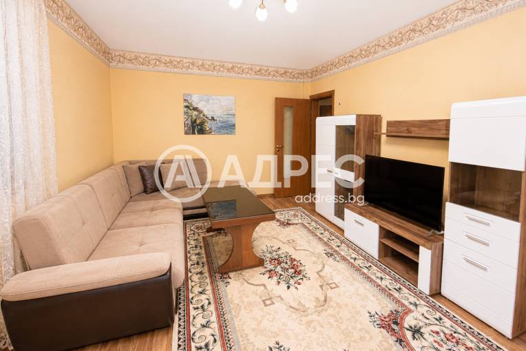 Тристаен апартамент, Варна, Погребите, 696740, Снимка 1