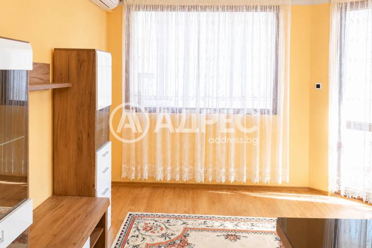 Тристаен апартамент, Варна, Погребите, 696740, Снимка 2