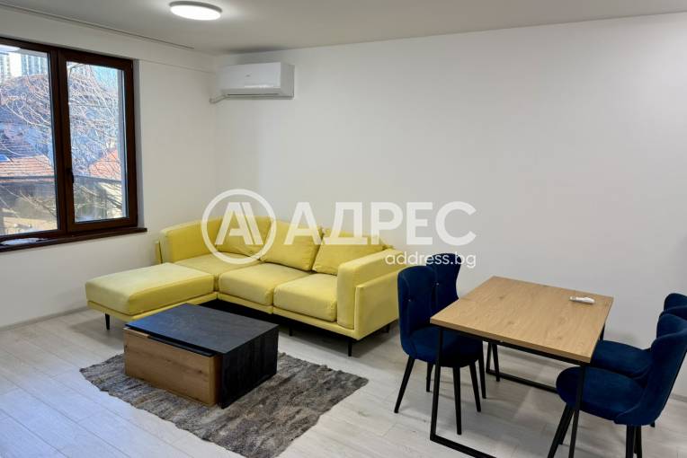 Тристаен апартамент, София, Център, 680741, Снимка 1