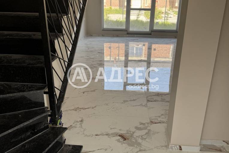 Къща/Вила, Скутаре, 617742, Снимка 1