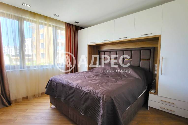 Двустаен апартамент, Варна, к.к. Св.Св. Константин и Елена, 660743, Снимка 4