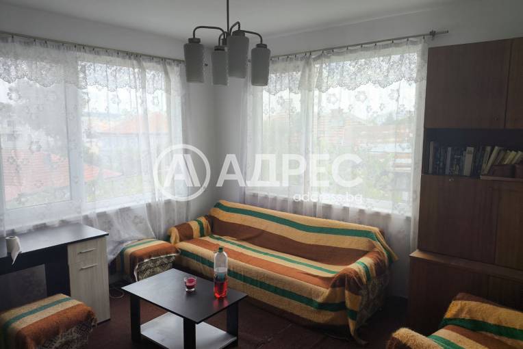 Къща/Вила, Разград, Добровски, 663743, Снимка 1