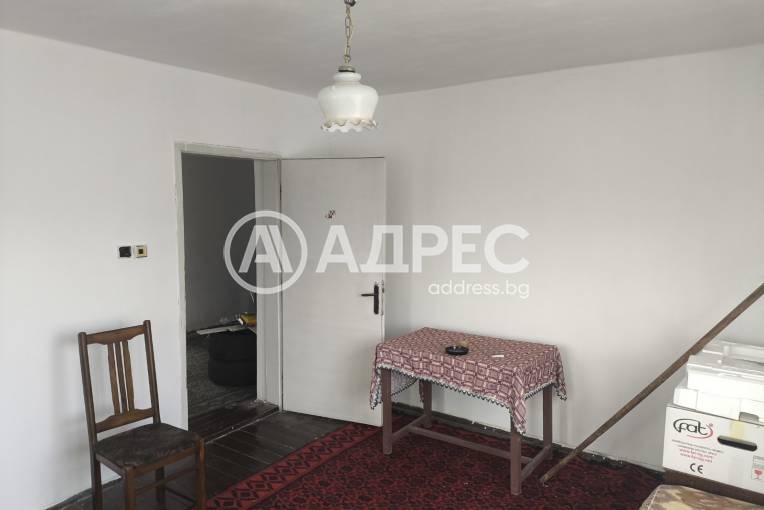 Къща/Вила, Разград, Добровски, 663743, Снимка 3