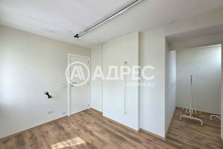 Тристаен апартамент, София, Център, 689745, Снимка 11