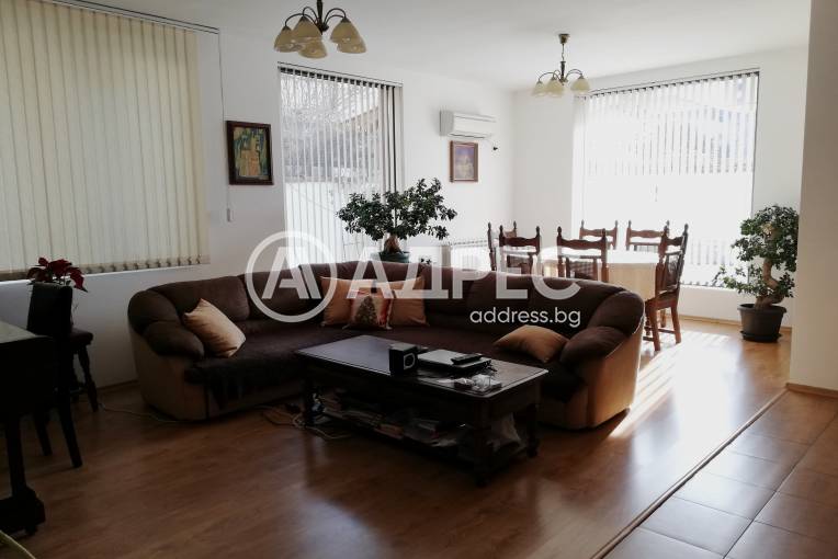 Къща/Вила, Хасково, Любен Каравелов, 475746, Снимка 1