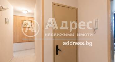 Тристаен апартамент, Варна, Червен площад, 595748, Снимка 19
