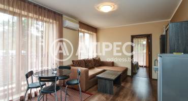 Тристаен апартамент, Варна, м-ст Ален Мак, 683748, Снимка 1