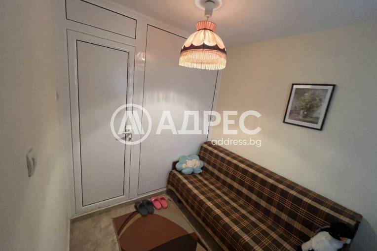 Къща/Вила, Припек, 696749, Снимка 3
