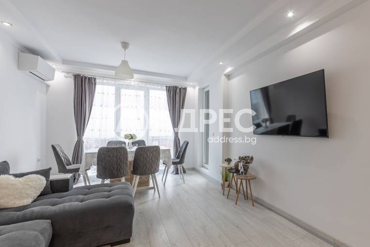 Двустаен апартамент, Варна, Виница, 677750, Снимка 1