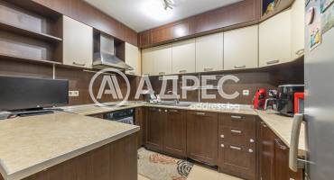 Многостаен апартамент, Варна, Базар "Левски", 678751, Снимка 5