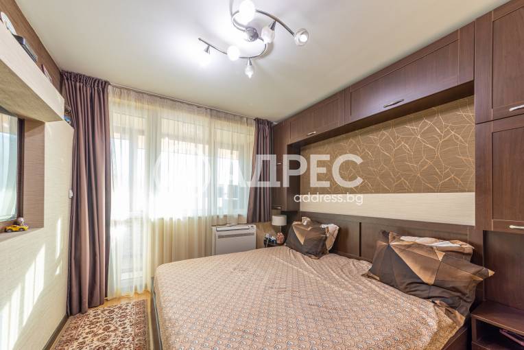 Многостаен апартамент, Варна, Базар "Левски", 678751, Снимка 1