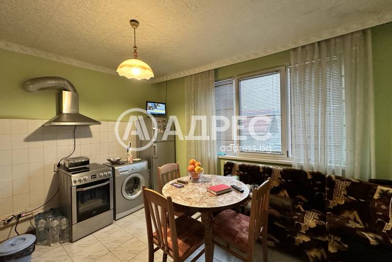 Къща/Вила, Плевен, Сторгозия, 679752, Снимка 12