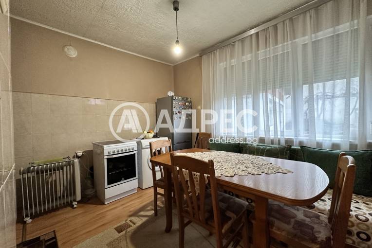 Къща/Вила, Плевен, Сторгозия, 679752, Снимка 9