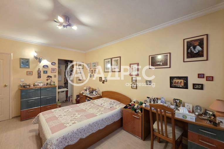 Многостаен апартамент, София, Бели брези, 674755, Снимка 11