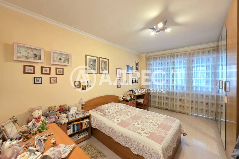 Многостаен апартамент, София, Бели брези, 674755, Снимка 8