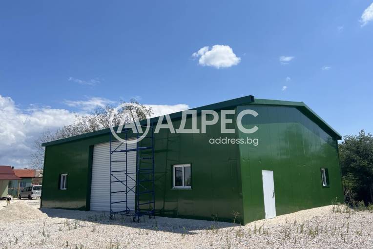 Стопанска сграда/Ферма, Трилистник, 703755, Снимка 1