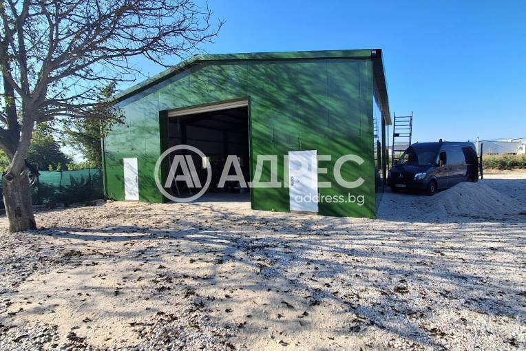 Стопанска сграда/Ферма, Трилистник, 703755, Снимка 2