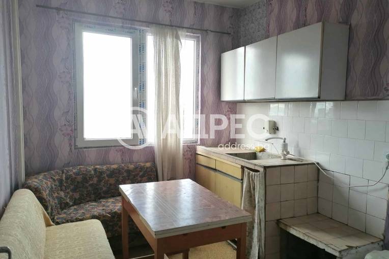 Двустаен апартамент, Ямбол, Хале, 652756, Снимка 1