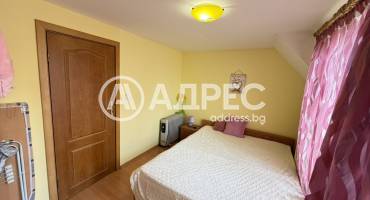 Двустаен апартамент, Варна, Погребите, 698756, Снимка 2