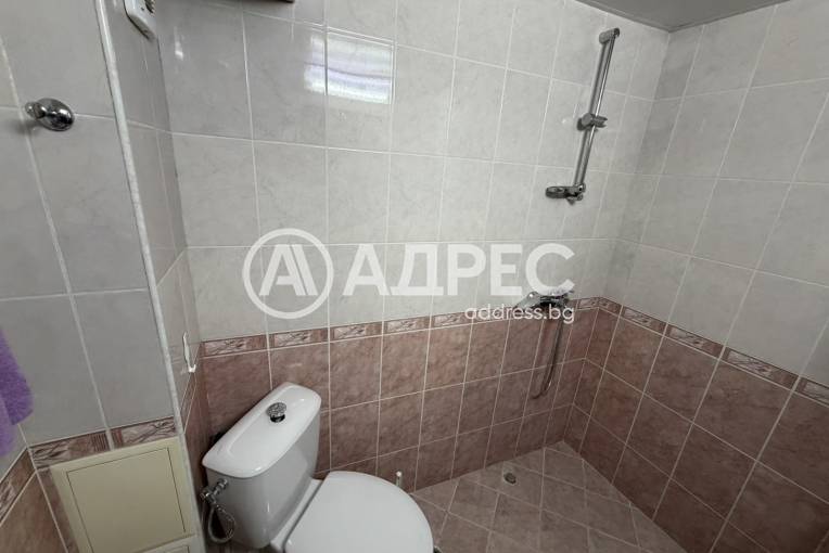 Двустаен апартамент, Варна, Погребите, 698756, Снимка 12