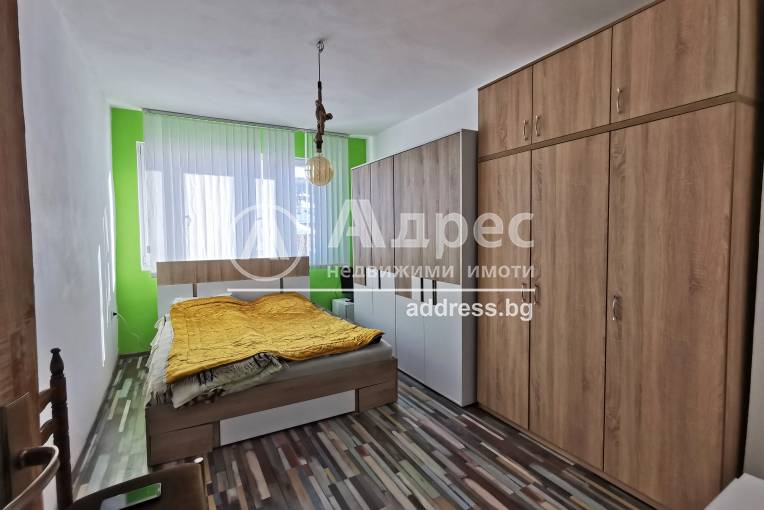 Двустаен апартамент, Трявна, Украйна, 606757, Снимка 1
