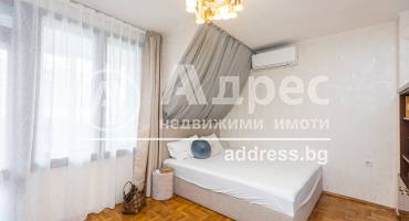 Многостаен апартамент, Варна, Червен площад, 611757, Снимка 15