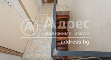 Многостаен апартамент, Варна, Червен площад, 611757, Снимка 27