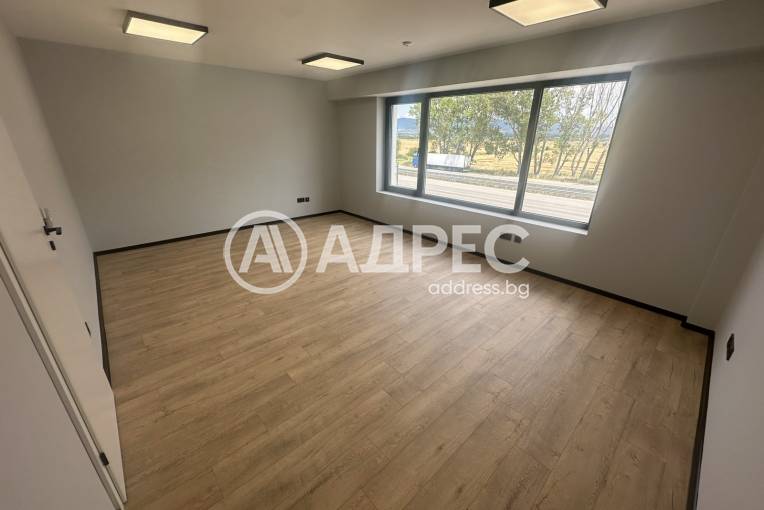 Офис, София, Кремиковци, 659757, Снимка 1