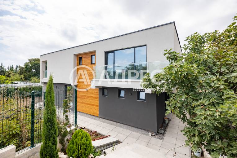 Къща/Вила, Варна, м-ст Манастирски рид, 664758, Снимка 1