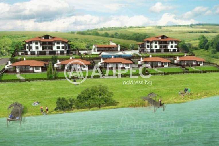 Тристаен апартамент, Николаевка, 678758, Снимка 1