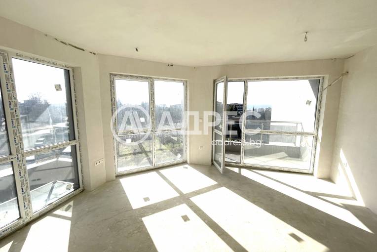 Двустаен апартамент, Варна, Кайсиева градина, 685758, Снимка 1