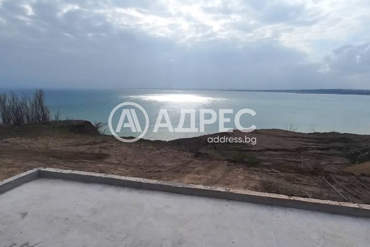 Тристаен апартамент, Бургас, Сарафово, 688758, Снимка 1