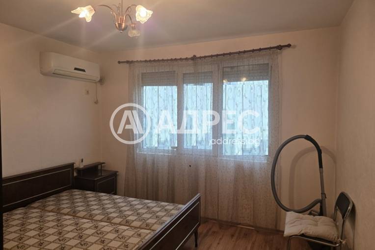 Тристаен апартамент, Ямбол, Златен рог, 700758, Снимка 17