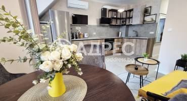 Двустаен апартамент, Варна, Център, 671759, Снимка 1