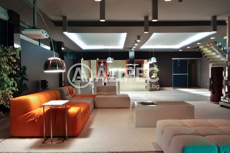 Къща/Вила, Варна, м-ст Свети Никола, 674759, Снимка 3