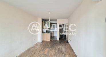 Тристаен апартамент, Варна, Централна поща, 693759, Снимка 1