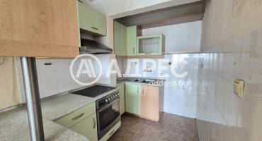 Тристаен апартамент, Варна, Централна поща, 693759, Снимка 2
