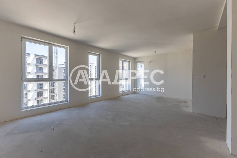 Тристаен апартамент, Варна, Възраждане 2, 694759, Снимка 1