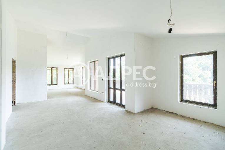 Хотел/Мотел, Варна, м-ст Манастирски рид, 688760, Снимка 1