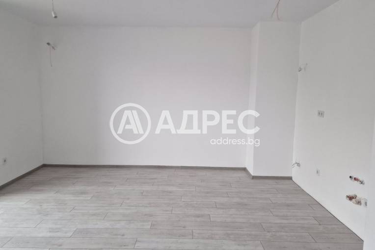 Двустаен апартамент, Варна, Левски, 683761, Снимка 1