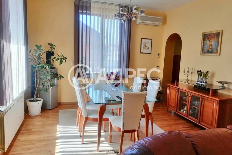 Етаж от къща, Ямбол, 653762, Снимка 1