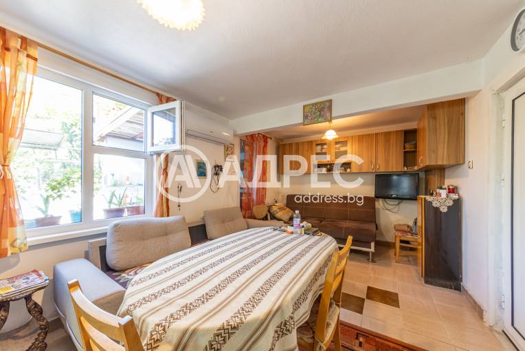 Къща/Вила, Варна, Изгрев, 660762, Снимка 1