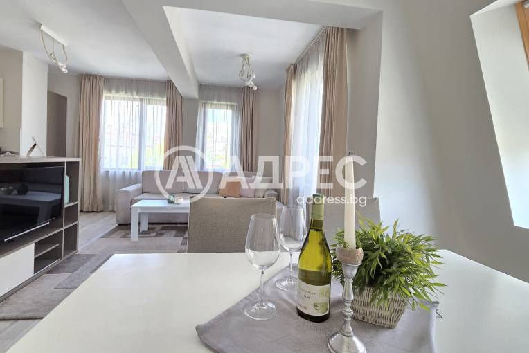 Многостаен апартамент, Варна, Гръцка махала, 685762, Снимка 2