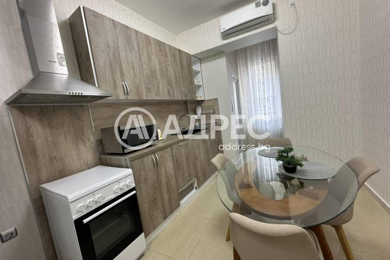 Тристаен апартамент, Плевен, Идеален център, 695762, Снимка 2