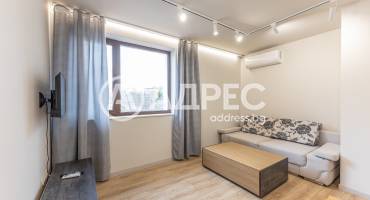 Тристаен апартамент, Варна, Цветен квартал, 685763, Снимка 1